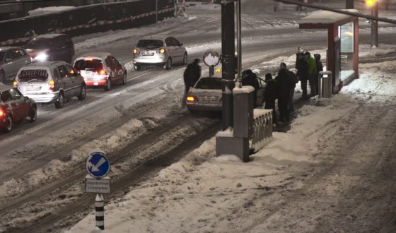 Bahnhofplatz Bern Schnee Chaos